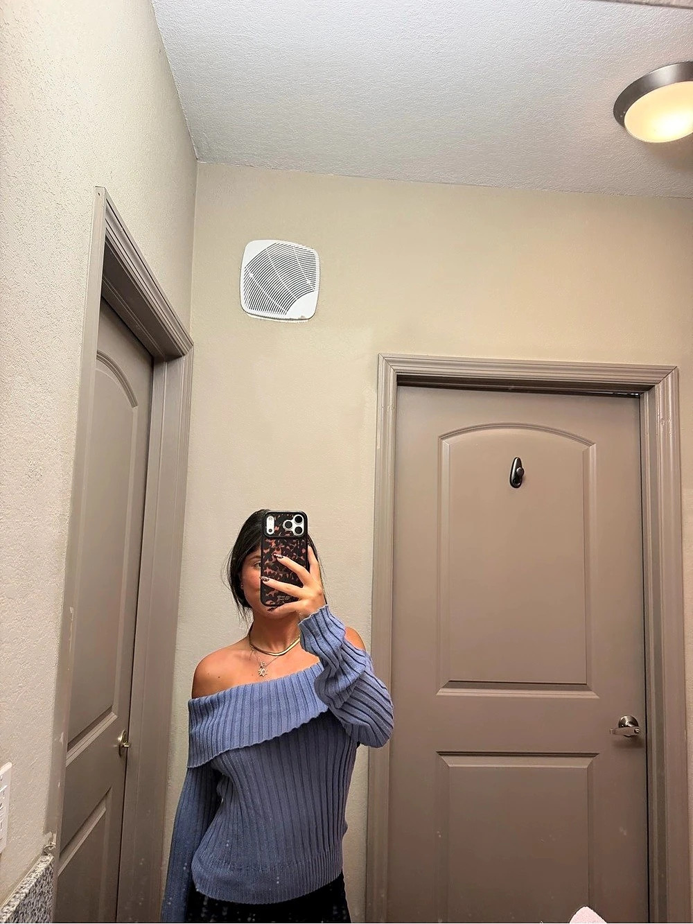 madden girl Ribbed Off-Shoulder Sweater in Blue Size Small Like New